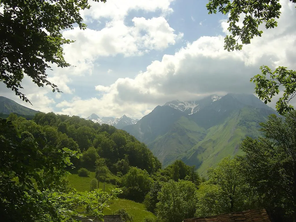 Les Rochers Saint-Savin